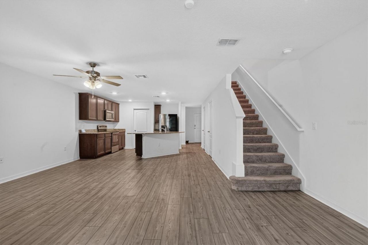 1556 Wynford Circle , Tavares, FL 32778 Photo