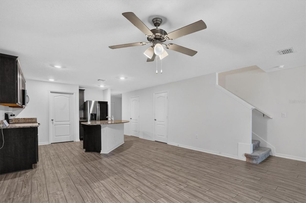 1556 Wynford Circle , Tavares, FL 32778 Photo
