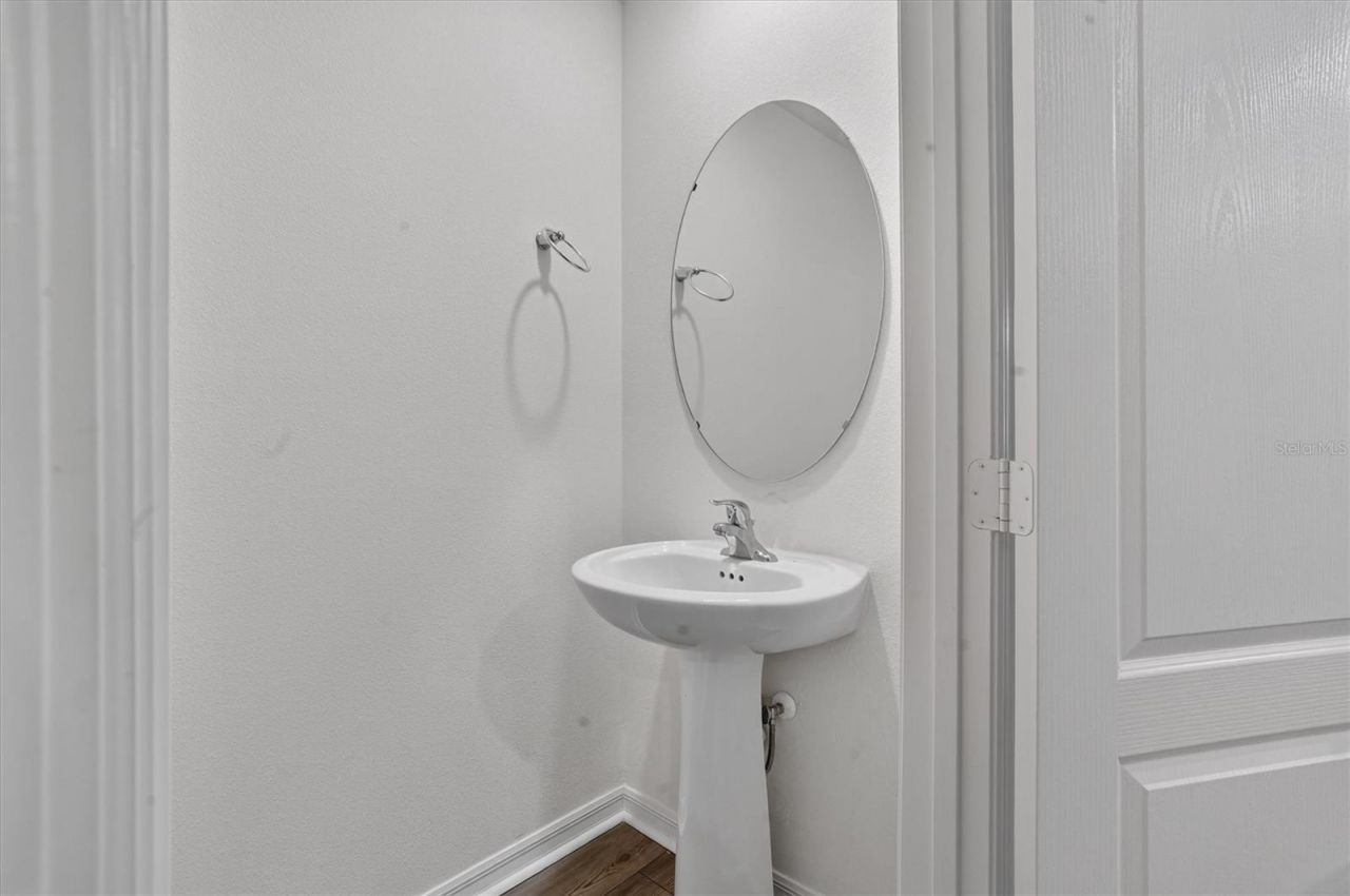 1556 Wynford Circle , Tavares, FL 32778 Photo