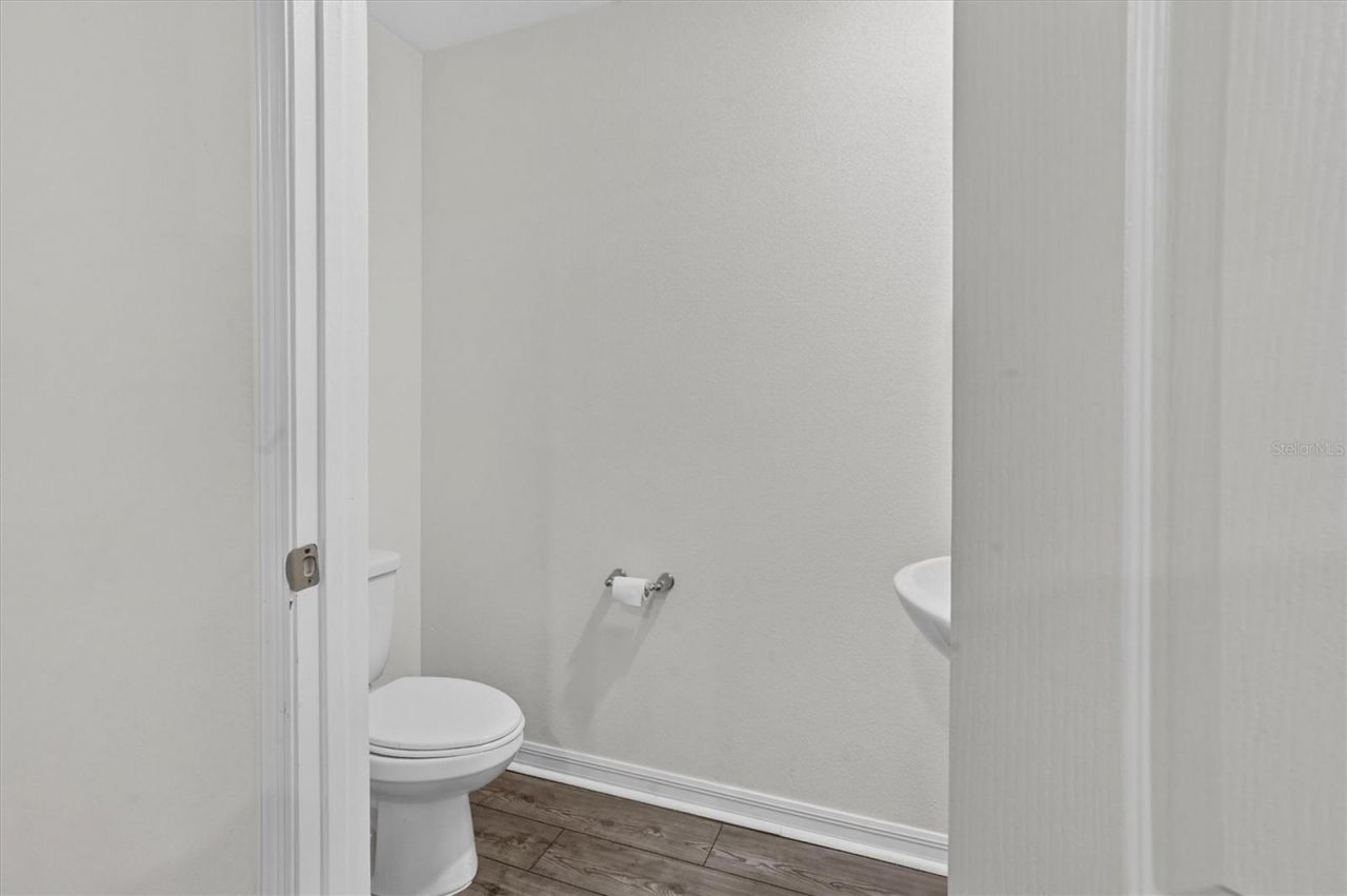 1556 Wynford Circle , Tavares, FL 32778 Photo