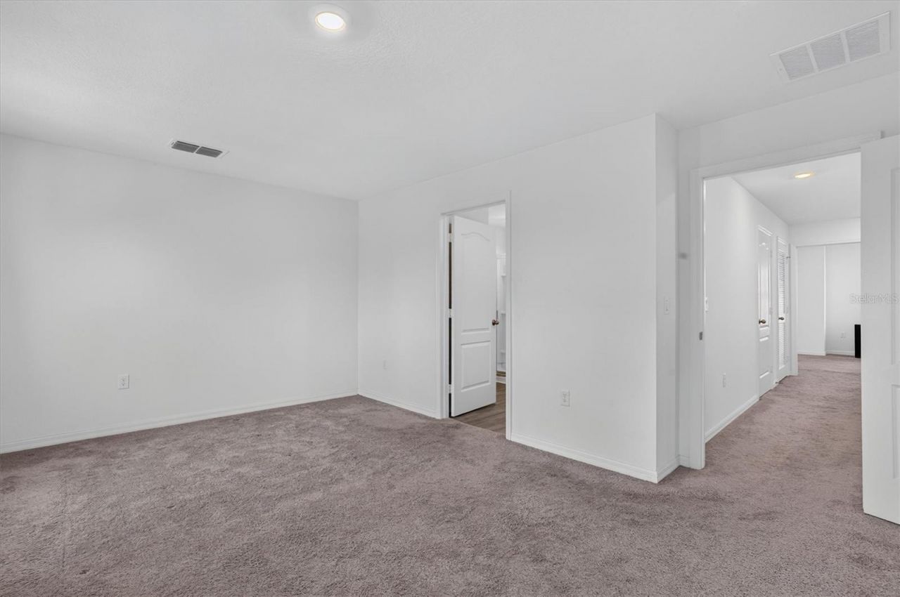 1556 Wynford Circle , Tavares, FL 32778 Photo