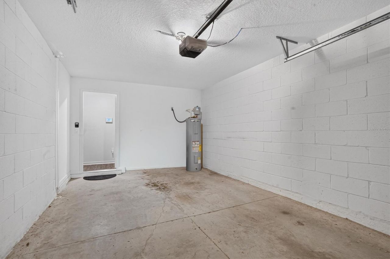 1556 Wynford Circle , Tavares, FL 32778 Photo