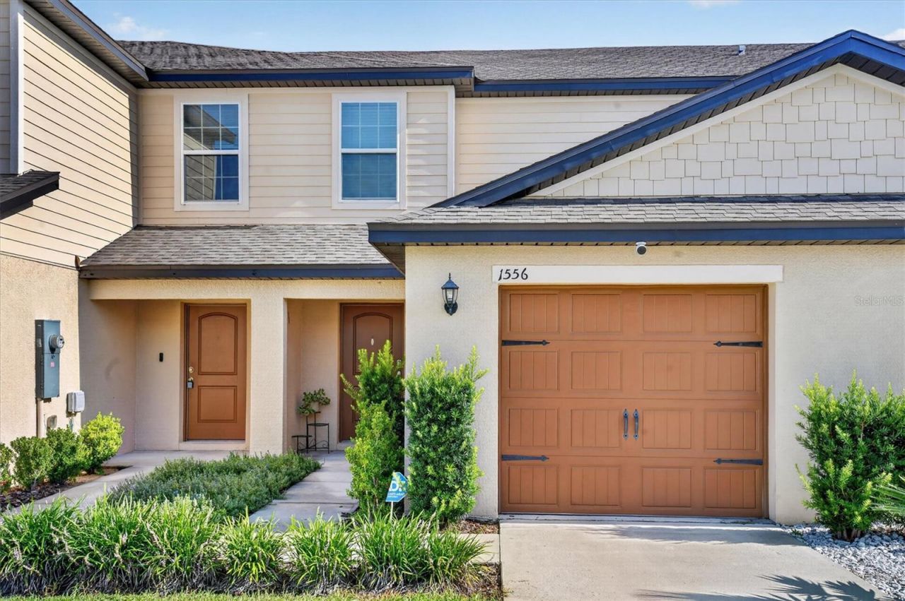 1556 Wynford Circle , Tavares, FL 32778 Photo