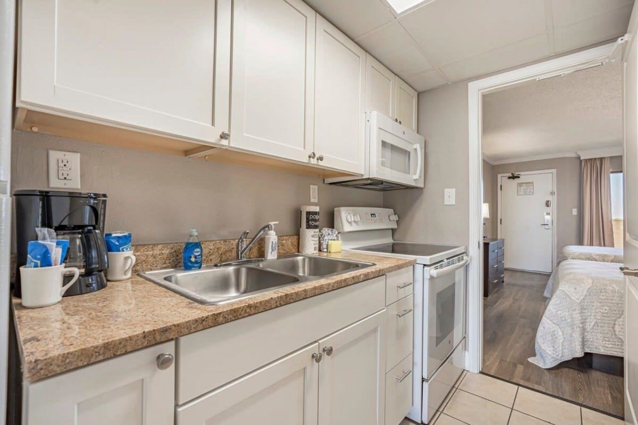 6900 N Ocean Ave. Photo 9