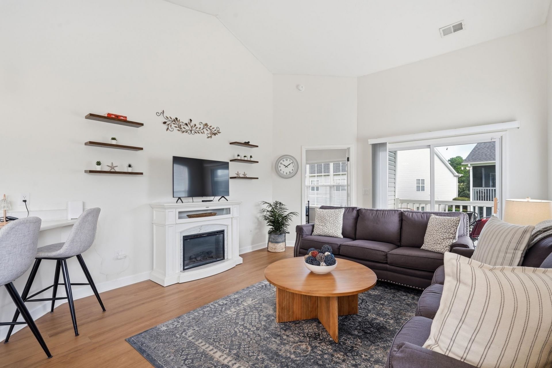 155 Westhaven Dr. Photo 5