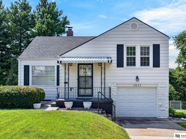 4823 Hickory Street, Omaha, NE 68106