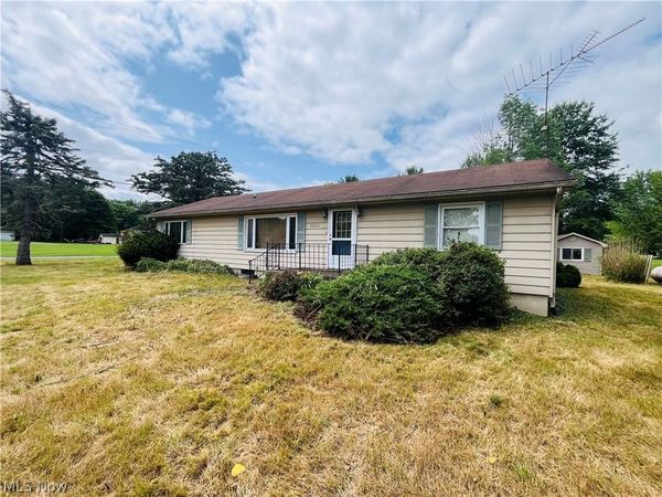 5921 Pine Street , Andover, OH 44003