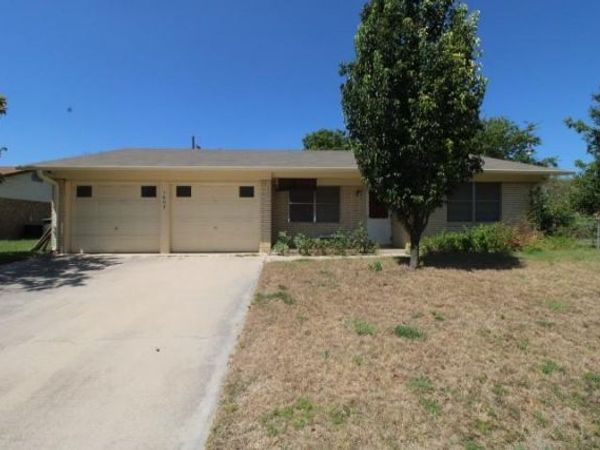 1603 Hughes Ave, Copperas Cove, TX 76522