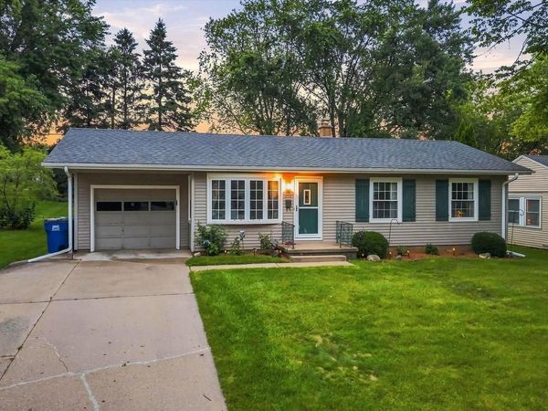 250 E Monroe STREET, Unit 3132 North, Port Washington, WI 53074