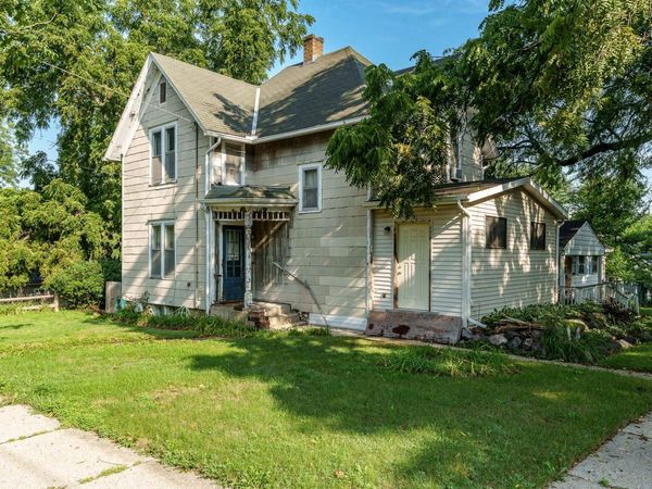 704 irving Avenue, ROCKFORD, IL 61101