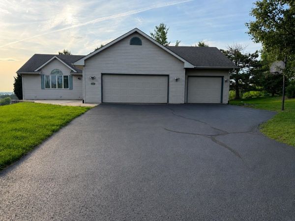 7650 Hawks Ridge Road, MACHESNEY PARK, IL 61115