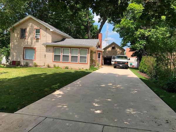 219 W 4th Street, PECATONICA, IL 61063