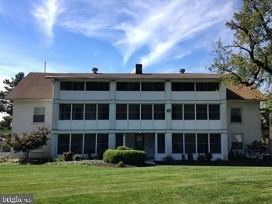 424 Linden Avenue, Unit 3RD FLOOR, York, PA 17404 Main Photo