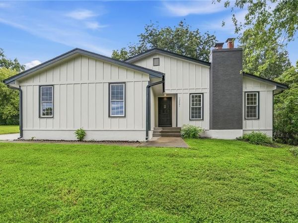 13201 Craig Avenue, Grandview, MO 64030