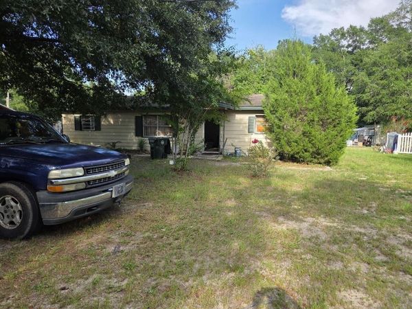 163 Fredrick Drive, DeFuniak Springs, FL 32433