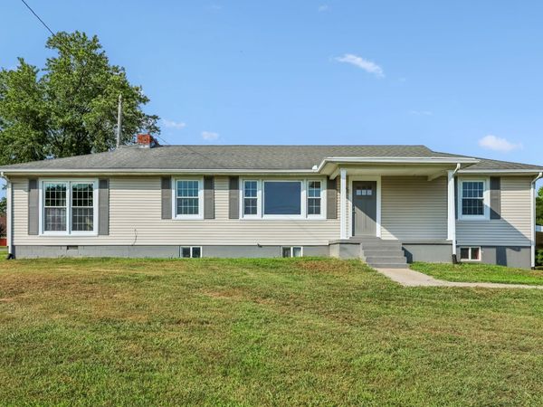 1400 Union St , Shelbyville, TN 37160