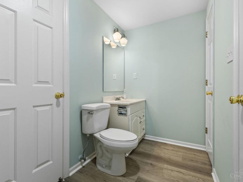 995 Nottingham Drive, Cincinnati, OH 45255 Photo 43