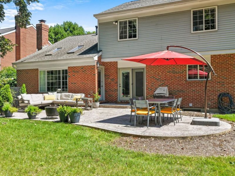 995 Nottingham Drive, Cincinnati, OH 45255 Photo 46