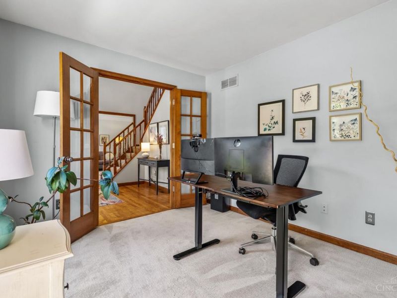 995 Nottingham Drive, Cincinnati, OH 45255 Photo 7