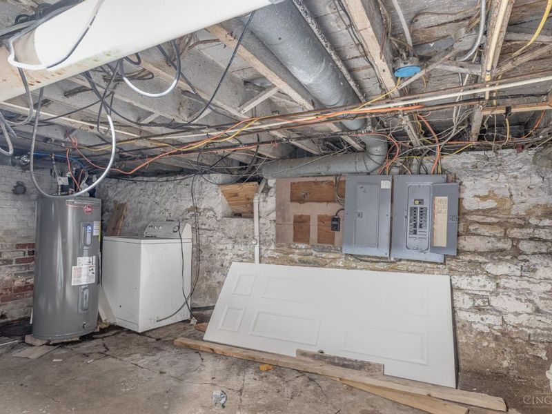 500 W Wyoming Avenue, Lockland, OH 45215 Photo 4