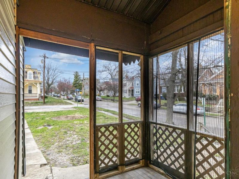 500 W Wyoming Avenue, Lockland, OH 45215 Photo 6