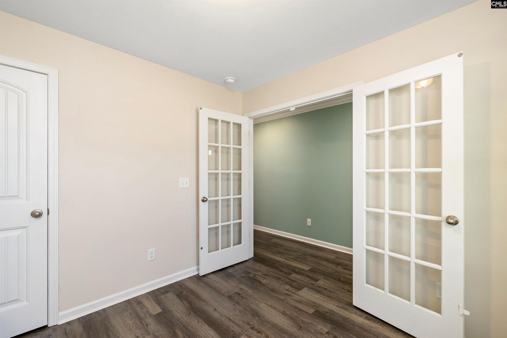 905 Mccathern Avenue  Photo 4