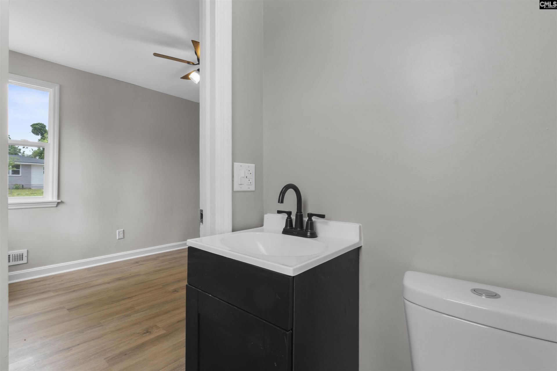 7029 Caludia Dr Photo 15