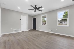 7029 Caludia Dr photo 4