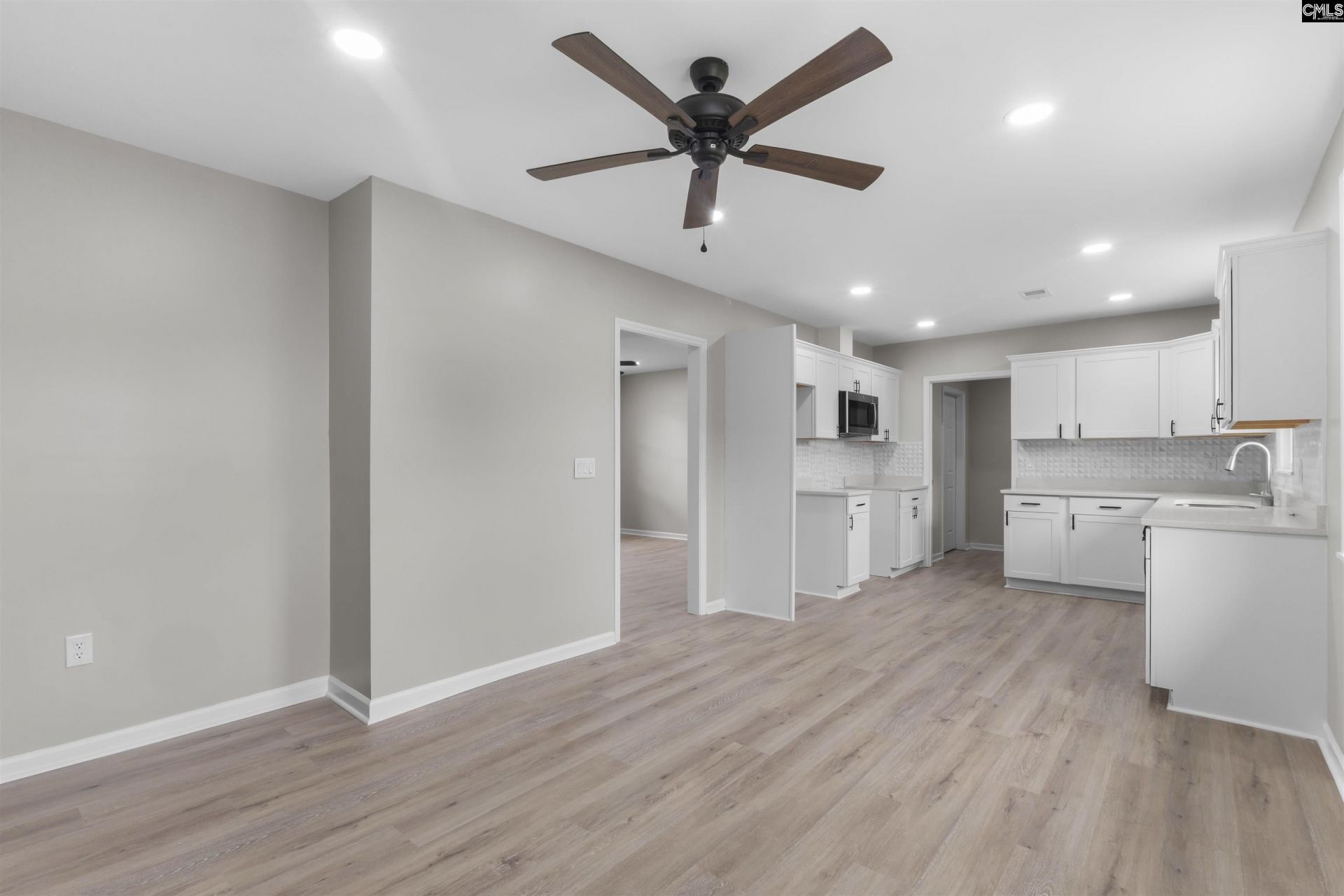 7029 Caludia Dr Photo 7
