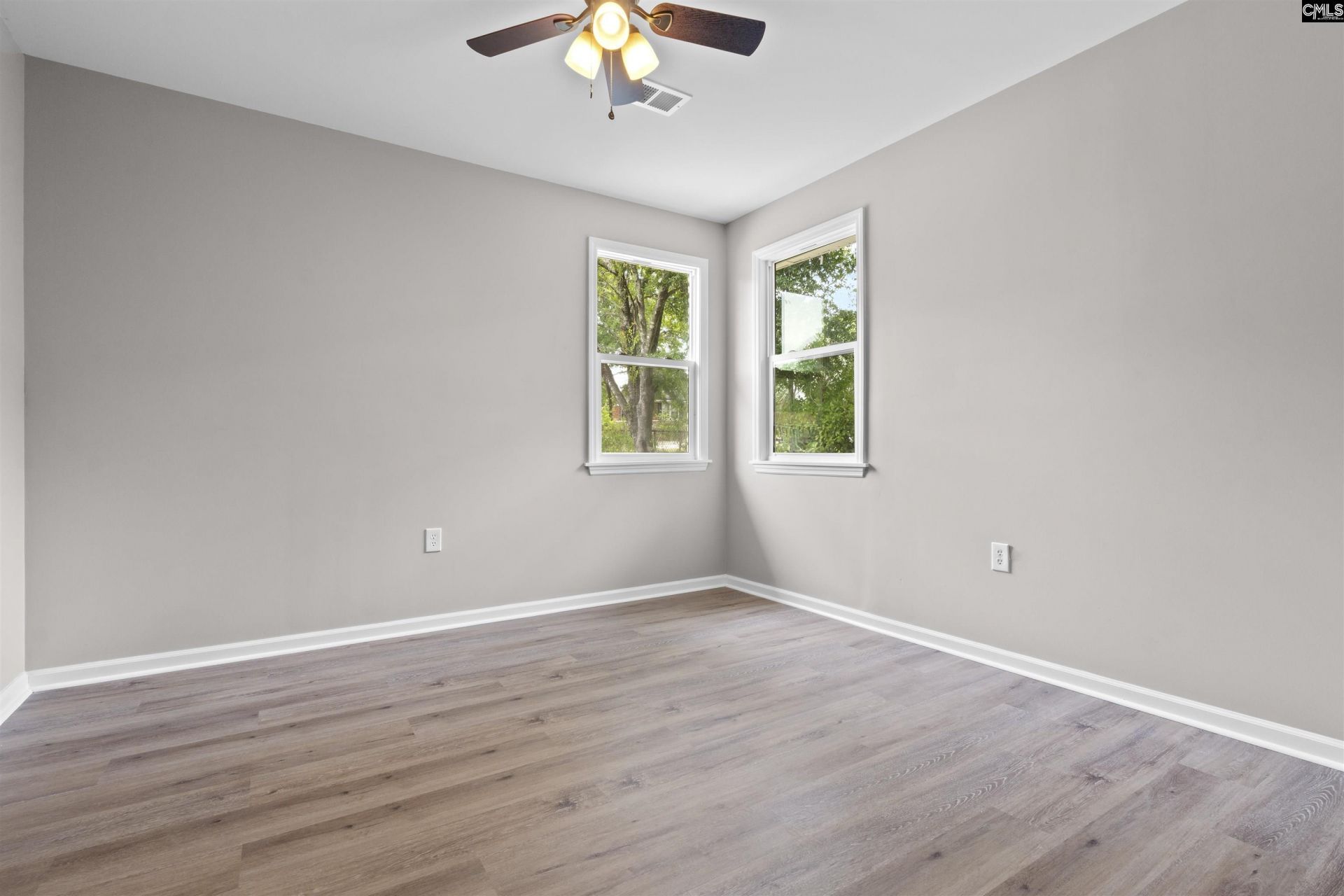 7029 Caludia Dr Photo 9