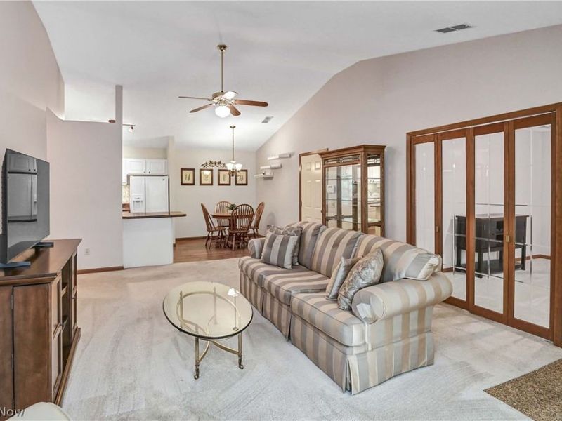 2870 Shakespeare Lane , Avon, OH 44011 Photo 2