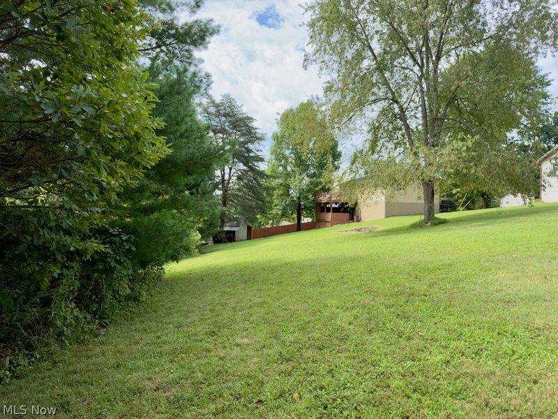 29 Hickory Drive, Little Hocking, OH 45742 Photo 3