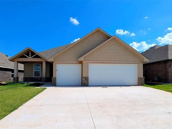 11716 SW 15th Terrace, Yukon, OK 73099