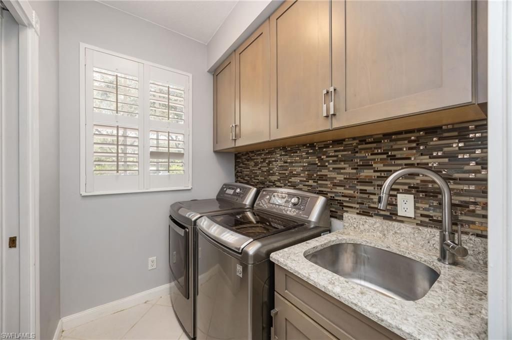 5429 Cove Cir , Unit 109, Naples, FL 34119 Photo