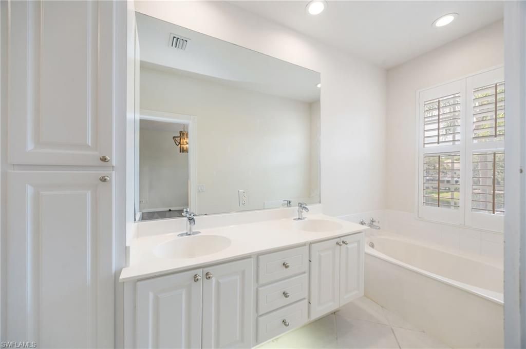 5429 Cove Cir , Unit 109, Naples, FL 34119 Photo