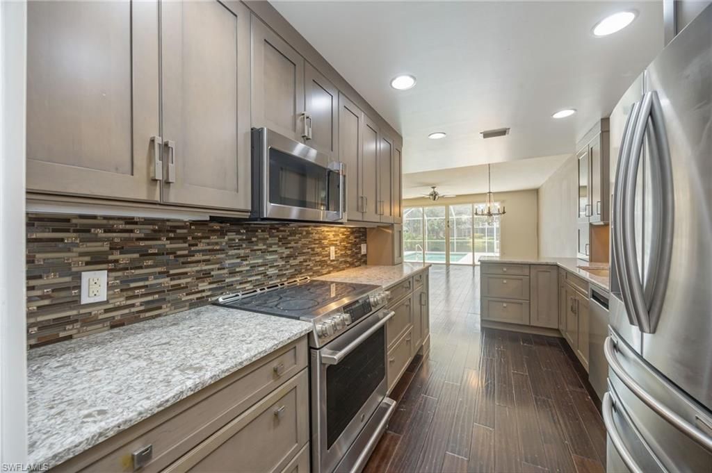 5429 Cove Cir , Unit 109, Naples, FL 34119 Photo