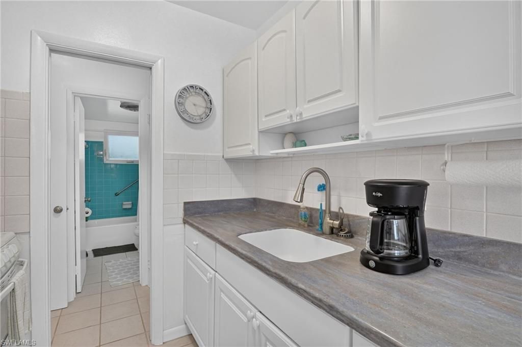 534 4th Ave S, Unit 3, Naples, FL 34102 Photo