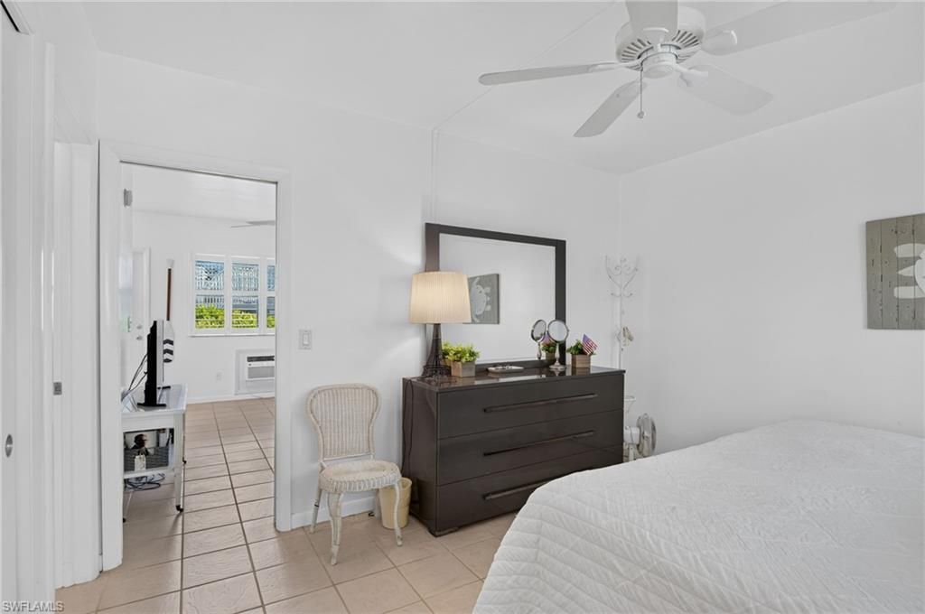 534 4th Ave S, Unit 3, Naples, FL 34102 Photo