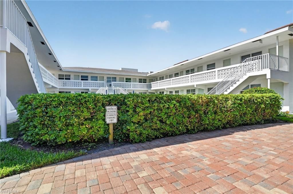 534 4th Ave S, Unit 3, Naples, FL 34102 Photo