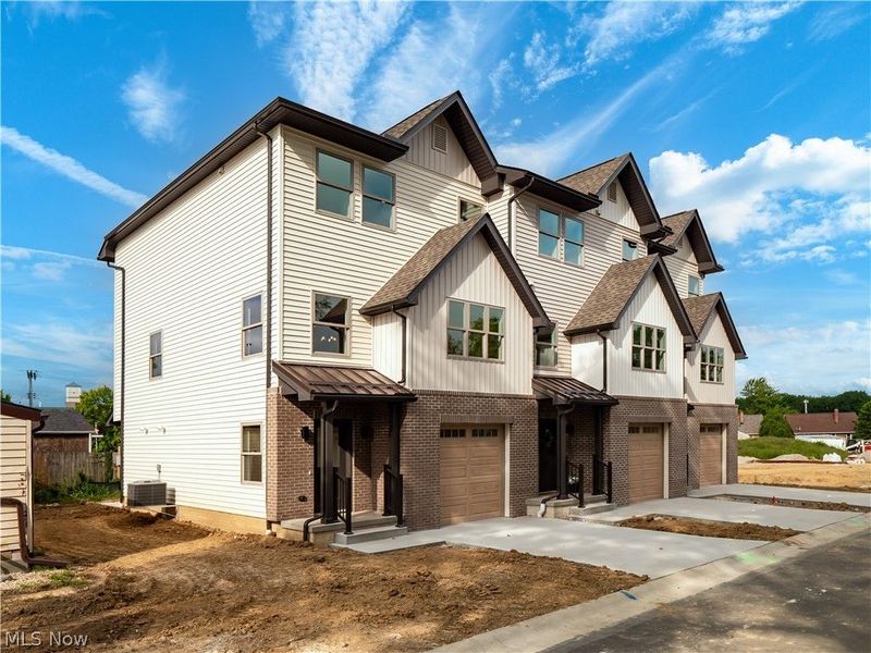 3274 Warren Road , Unit 2, Cleveland, OH 44111 Photo 1