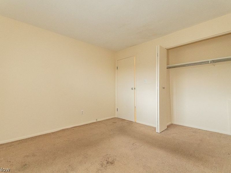 1372 Golden Gate Boulevard , Unit B204, Mayfield Heights, OH 44124 Photo 13