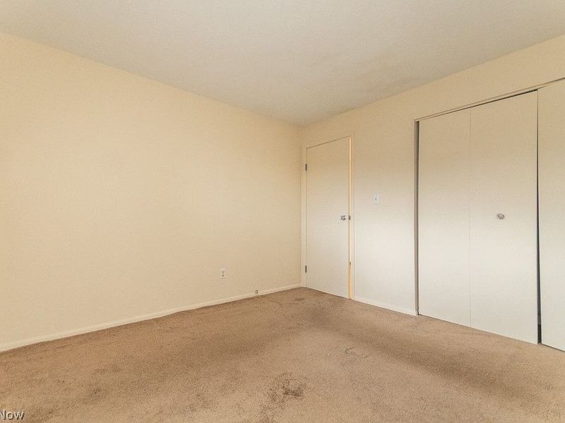 1372 Golden Gate Boulevard , Unit B204, Mayfield Heights, OH 44124 Photo 14