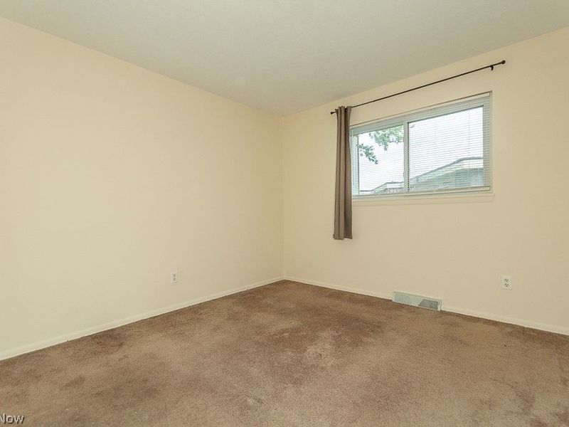 1372 Golden Gate Boulevard , Unit B204, Mayfield Heights, OH 44124 Photo 15