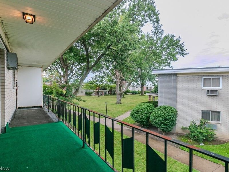1372 Golden Gate Boulevard , Unit B204, Mayfield Heights, OH 44124 Photo 18