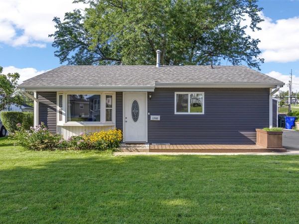 1707 14th Avenue SW, Cedar Rapids, IA 52404