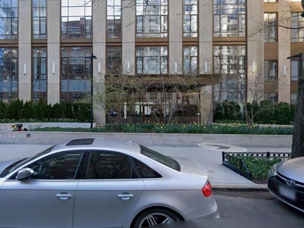 225 E 19th Street , Unit 802, New York (Manhattan), NY 10003