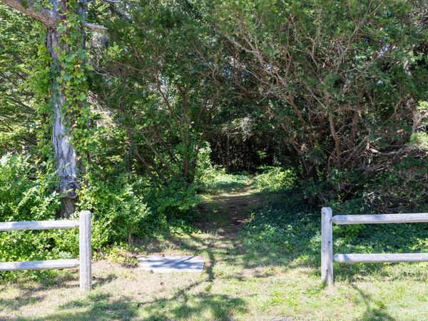 264 Sea View Ave, Barnstable, MA 02655
