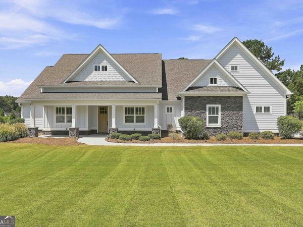 115 Grae Court, Tyrone, GA 30290