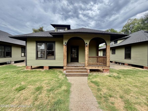 205 E 3rd Street, Leland, MS 38756