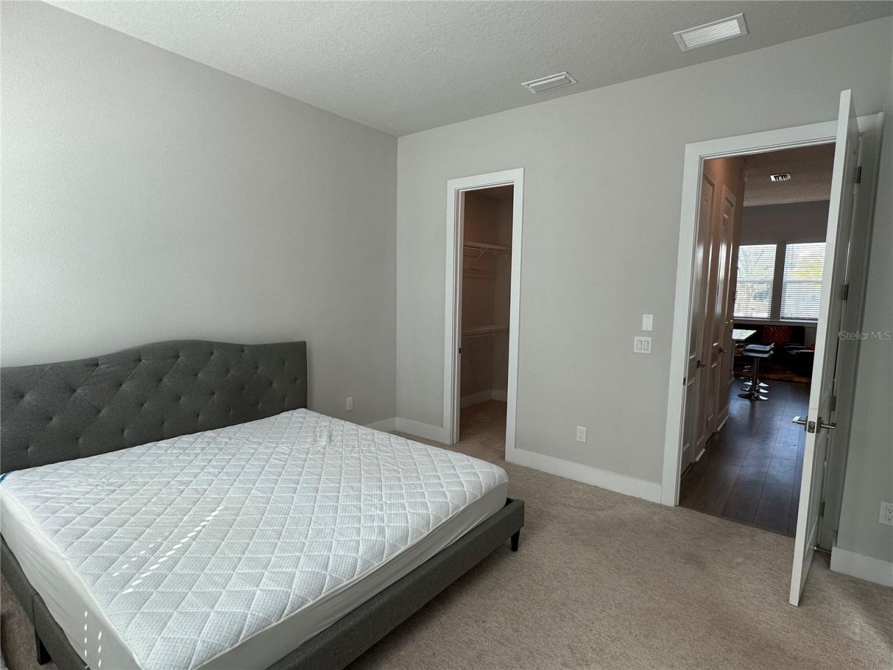 2328 Lindstrom Street , Sarasota, FL 34237 Photo